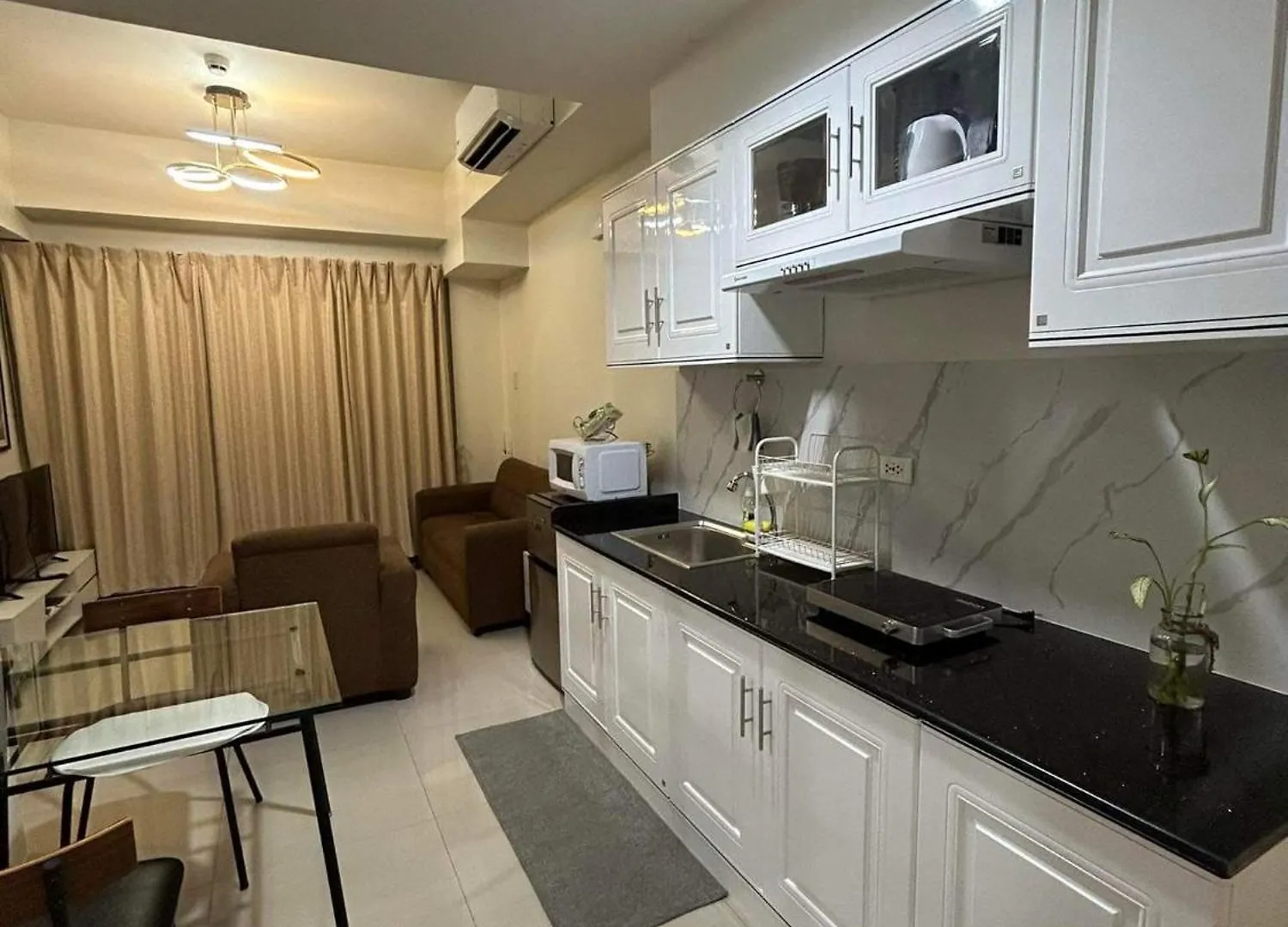 Davao City Inspiria 아파트 호텔