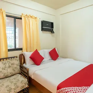 Conrado's Apartelle 2*, Paranaque City Philippines